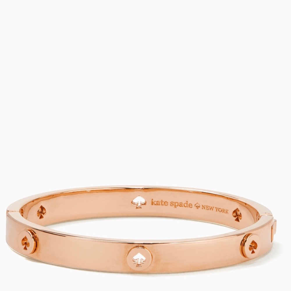 ♠️Kate Spade® Spot The Spade Studded Hinged Bangle